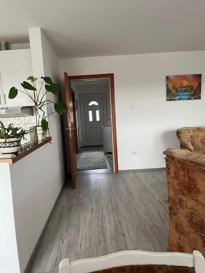 Apartman Salus Tuzla Exterior foto