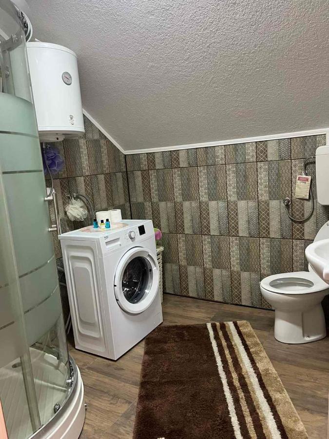 Apartman Salus Tuzla Exterior foto