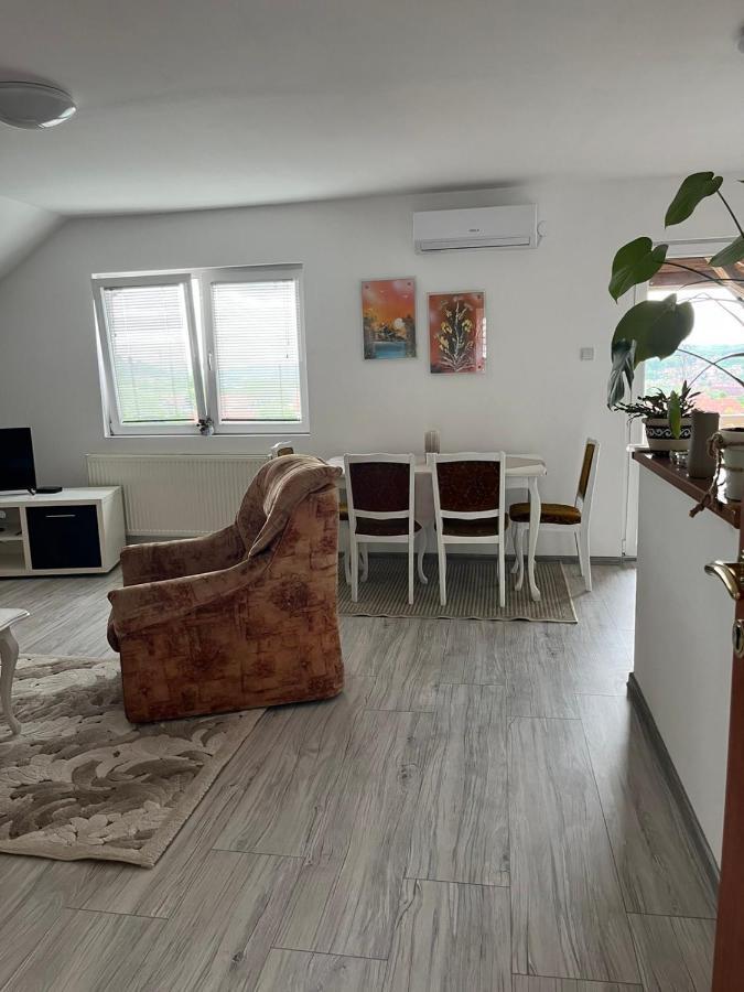 Apartman Salus Tuzla Exterior foto